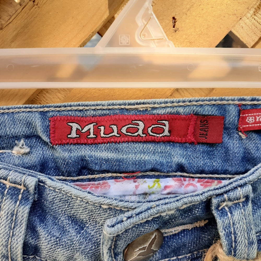 π₯2/$15π₯ NWT Mudd acid wash capris jeans - Picture 6 of 7